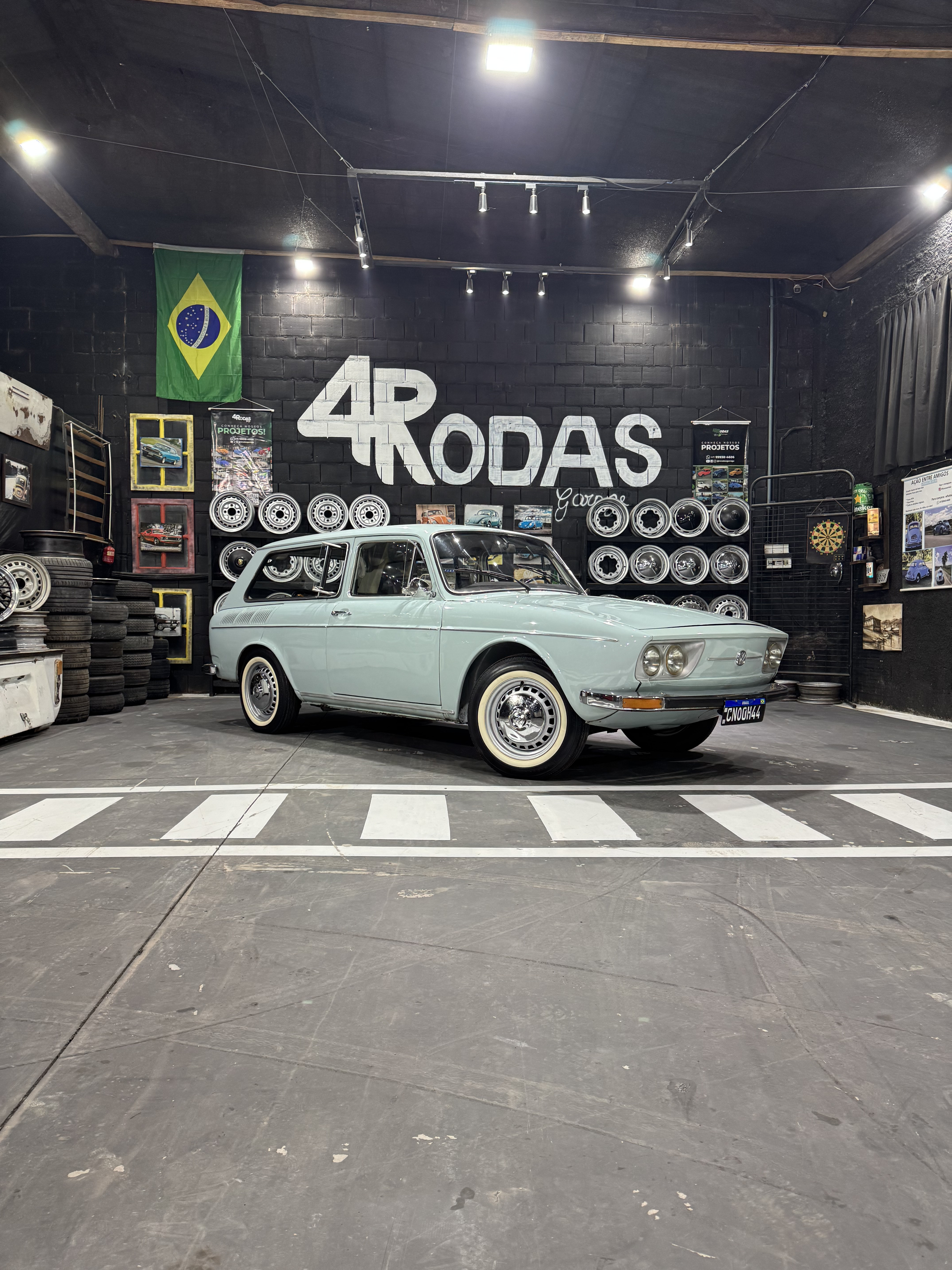 Projeto - VW Variant 1972 - 1600cc dupla carburação - Azul Diamante + R$ 700,00 (Para auxiliar nas despesas de transporte)